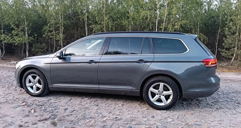 Volkswagen Passat cena 57400 przebieg: 147000, rok produkcji 2016 z Gubin małe 277